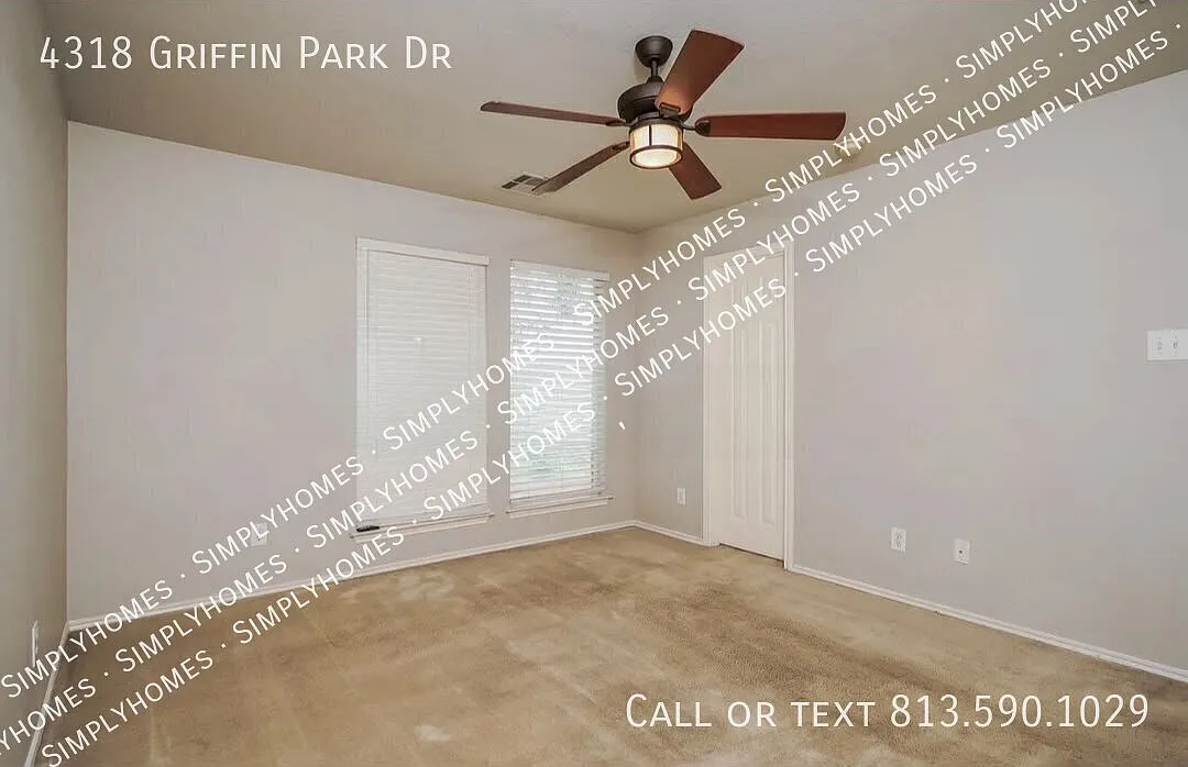 Take time for yourself into this beautiful House available for immediate move in — Photo 3