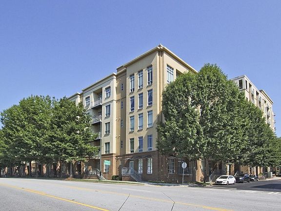 4th image of 711 Cosmopolitan Dr NE Unit 330