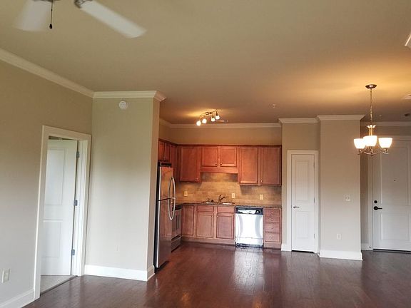 5th image of 445 W Blount Ave APT 324