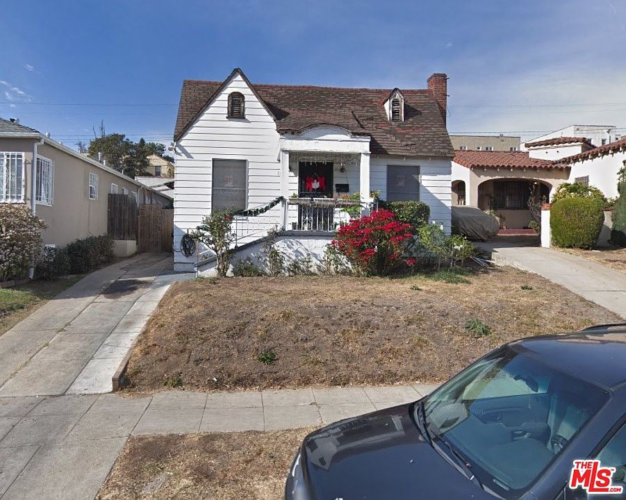 2nd image of 1181 S Mullen Ave