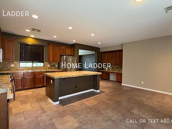 5th image of 20593 W Hamilton St