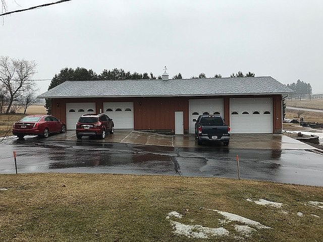 2nd image of R5594 County Road H