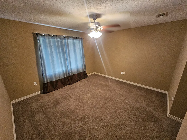 311 Dahlquist Dr — Photo 14