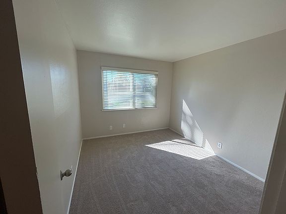 5th image of 2941 Marconi Ave APT 7