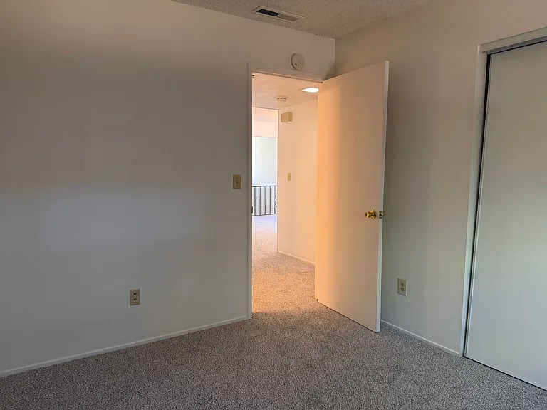 6172 Peoria Dr — Photo 8