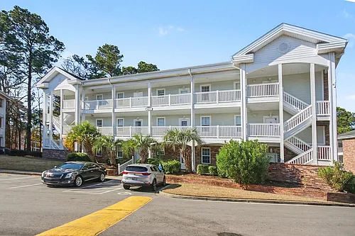 682 Riverwalk Dr #303 Photo 1