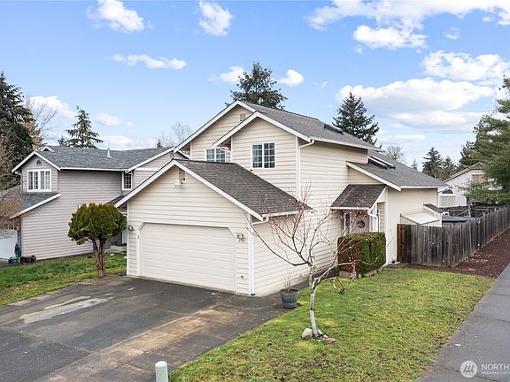 2nd image of 2501 56th Avenue NE