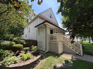 209 S 19th Ave, Maywood, IL 60153