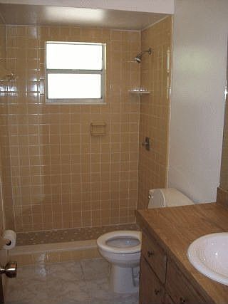 5th image of 17 Laurel Oaks Cir