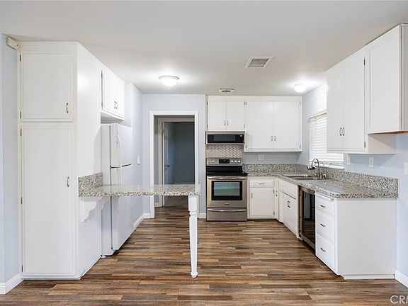 4th image of 861 Majela Ln