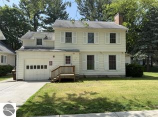 715 W Center St, Alma, MI 48801