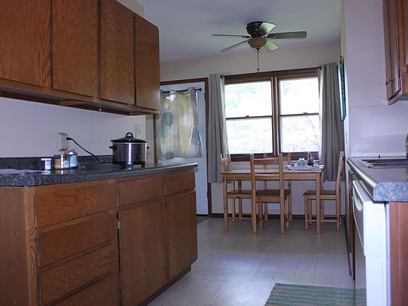 4th image of 422 Lakeview Terrace Blvd