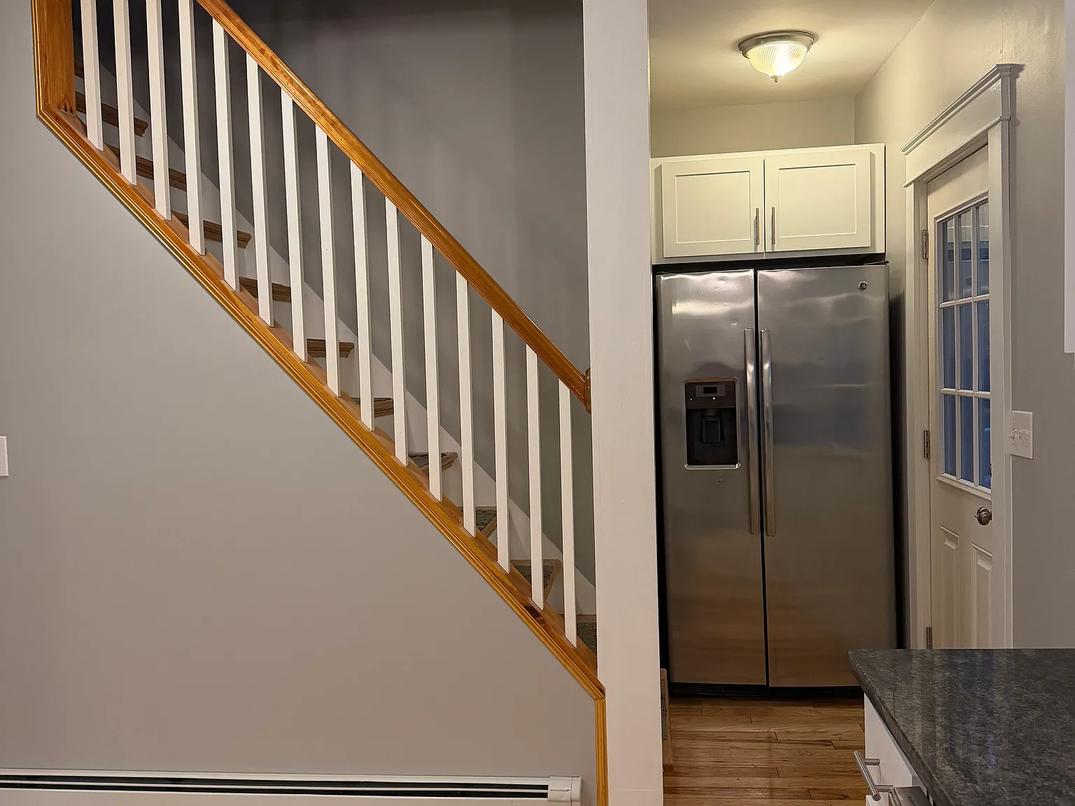 3 bed, 2200 sqft, $2,700 — Photo 3