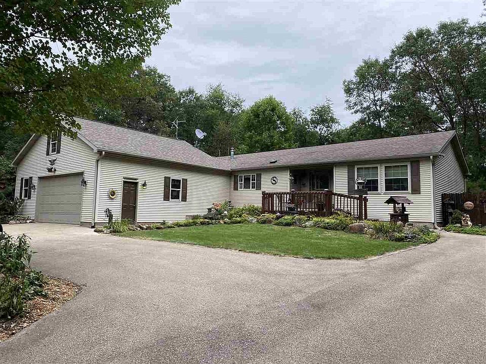 1st image of N7130 Cozy Oaks Cir