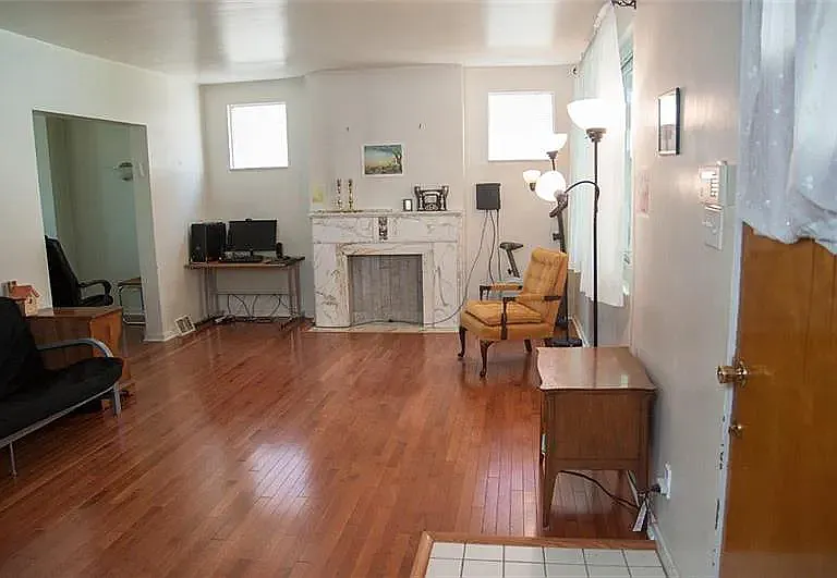 5730 Melvin St — Photo 4
