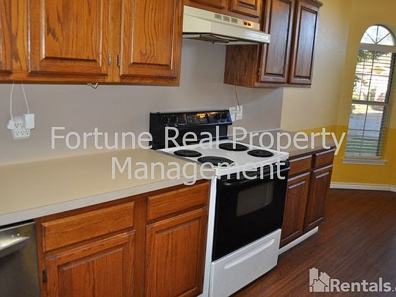 4th image of 2077 Bronco Ln