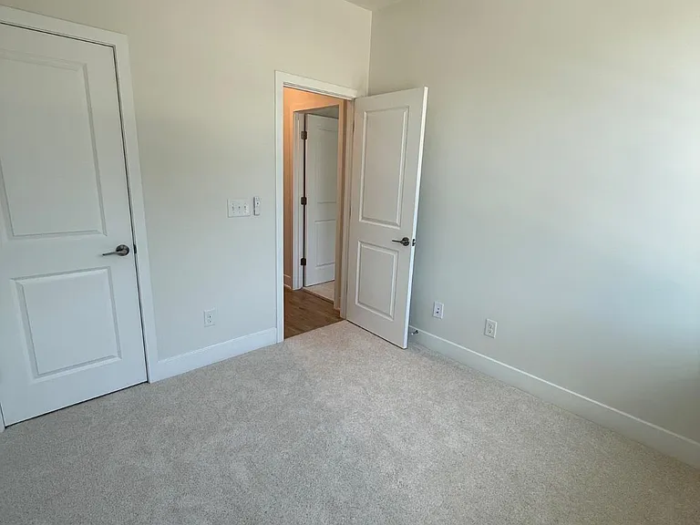 9715 Grant Ave — Photo 15