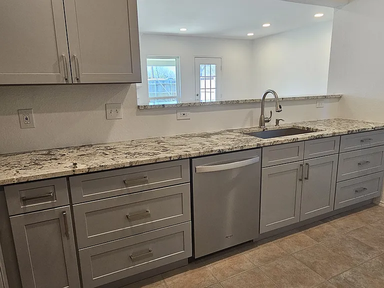 3400 Ramey Dr — Photo 5