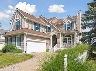 1162 Fountain View Ln, Oxford, MI