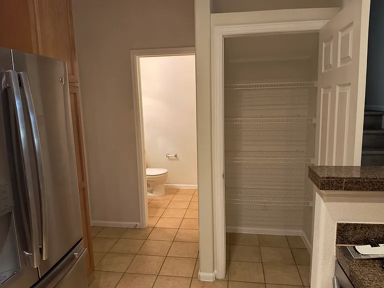 8385 Stonybridge Cir — Photo 7
