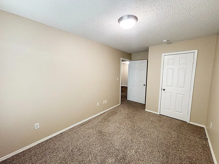 Grandview - Bedroom 1
