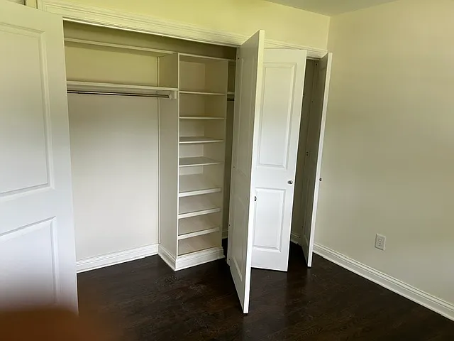 6956 Euclid Ave — Photo 13