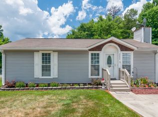 3823 Piney Grove Rd, Charlotte, NC 28212