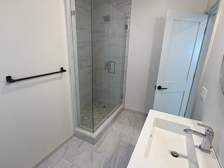 317 Davis Ave #2 — Photo 13
