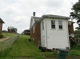 1015 Henry St, Langeloth, PA