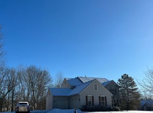 5799 Pine Trace Ct, Howell, MI 48843