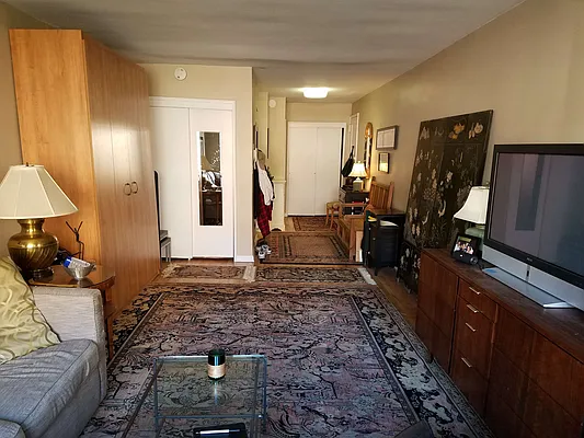 Rented by Prince Real Estate Associates LLC | media 24