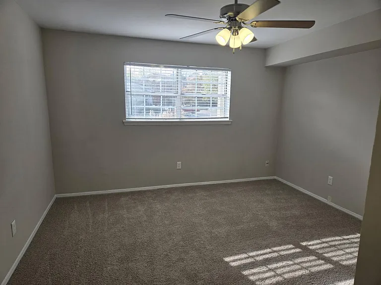 Renovated Phase 2 Apartment