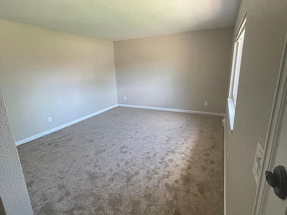 Entrance/living area