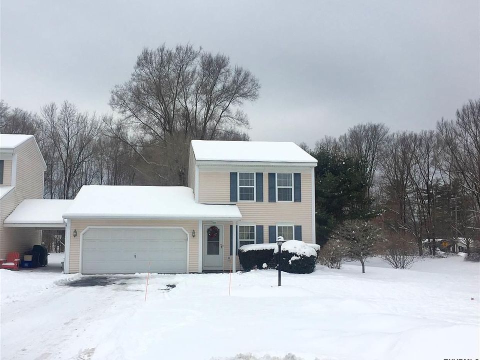 1st image of 1 Old Chatham Ct