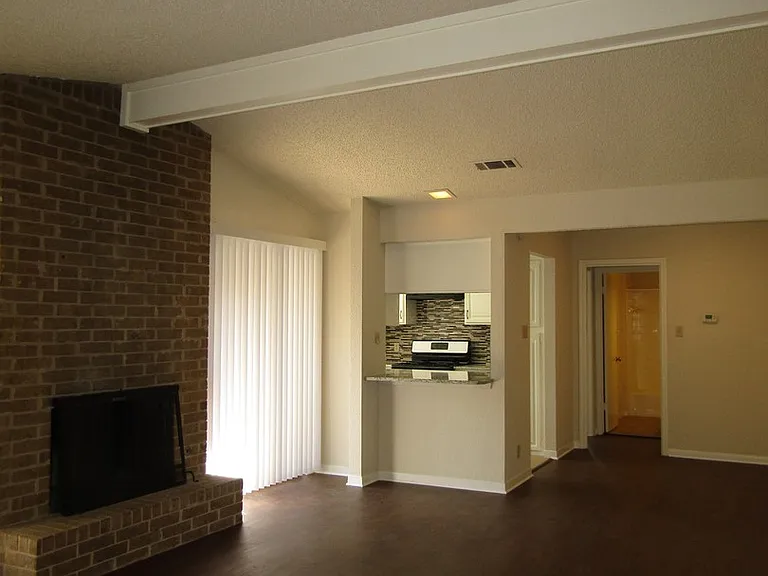 8325 Fathom Cir — Photo 6