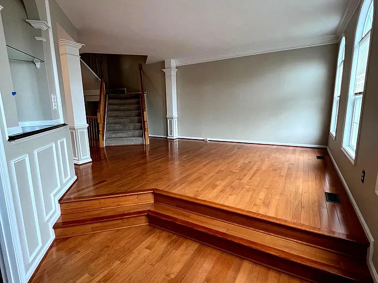 47370 Victoria Falls Sq — Photo 3