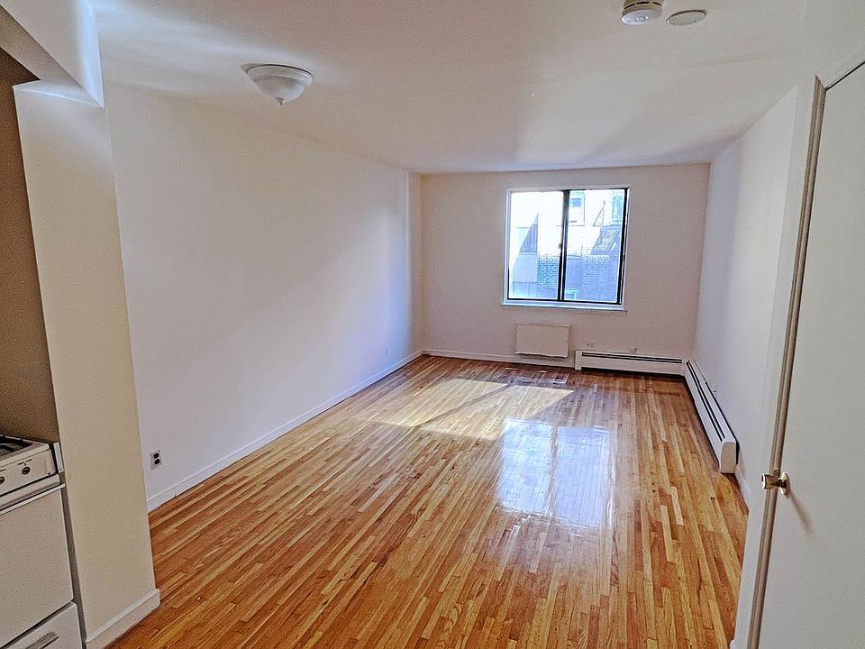 1st image of 411 W 24th St #5C