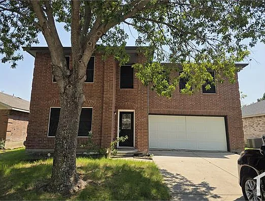 5 bed, 3568 sqft, $3,500 — Photo 1