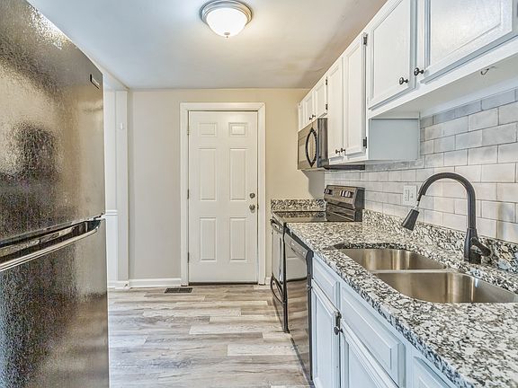 5th image of 709 Cordelia Dr