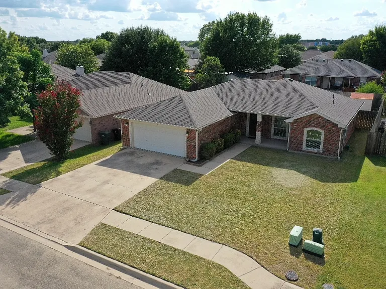 14 Burnham Dr — Photo 4