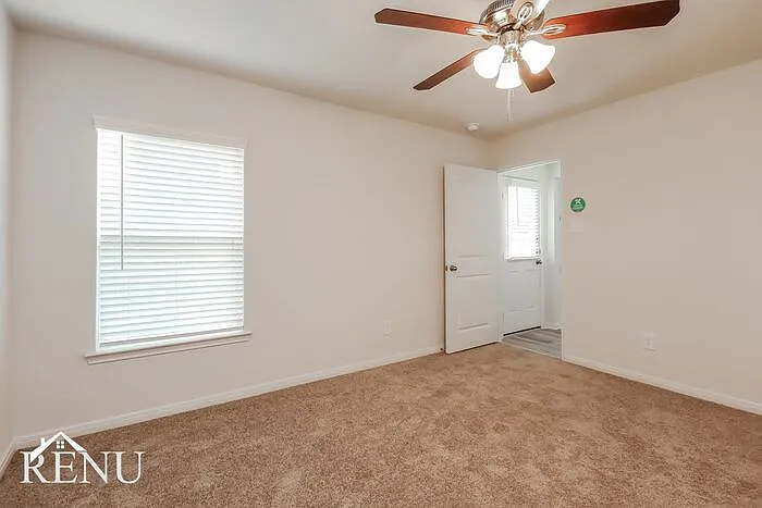 10446 Sweetwater Creek Dr — Photo 13