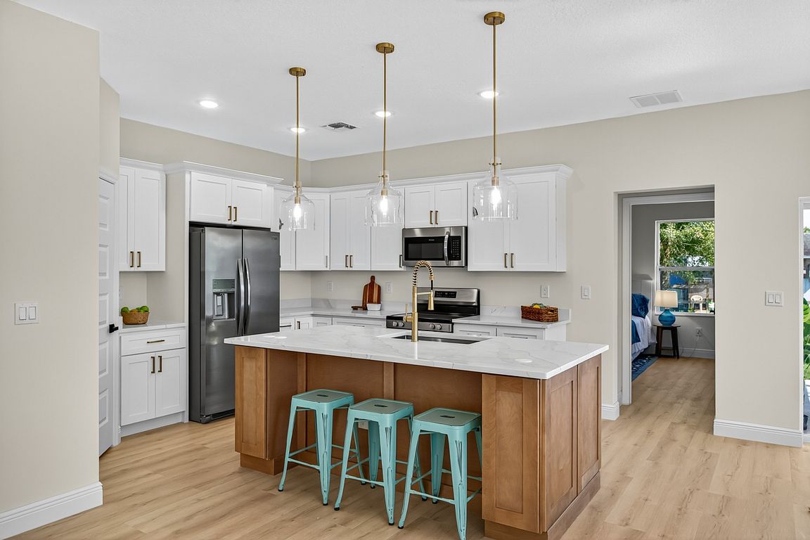 next background image