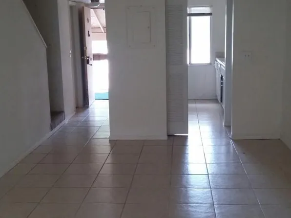 7511 Presley Pl APT D, Tampa, FL 33617