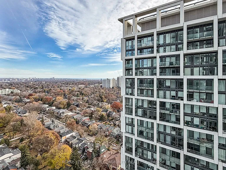 20 Soudan Ave #2504 — Photo 31