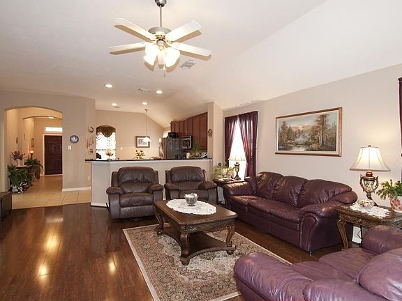 4th image of 19507 Dunlay Springs Dr