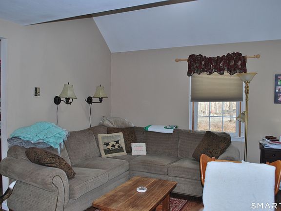 5th image of 110 Brushy Hill Road