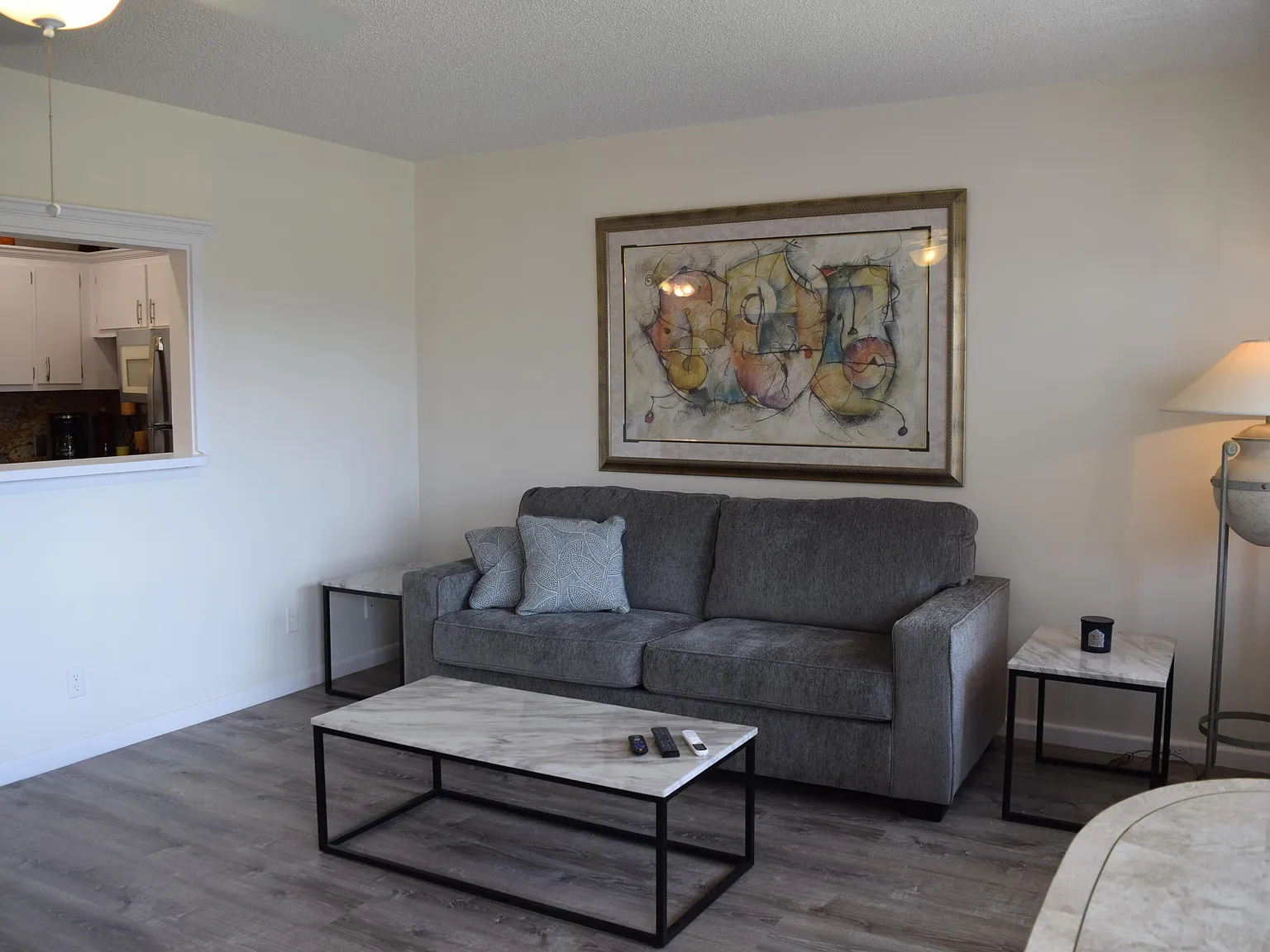 1 bed, 1.5 bath, 720 sqft, $1,600 — Photo 3