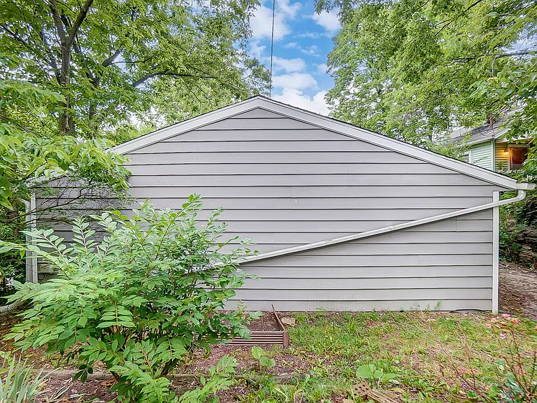 314 Sheridan Ave — Photo 22