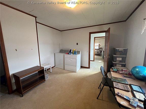 21st image of 90 River Ln