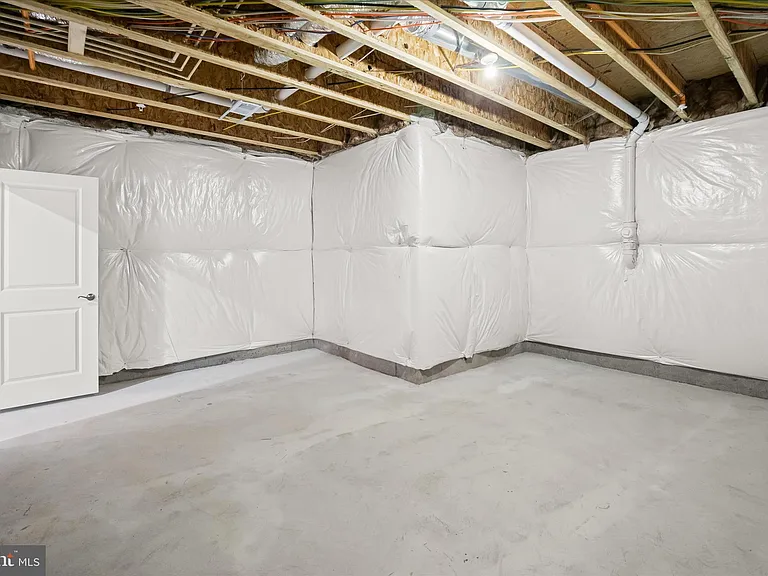 3823 Solidarity Cir — Photo 65